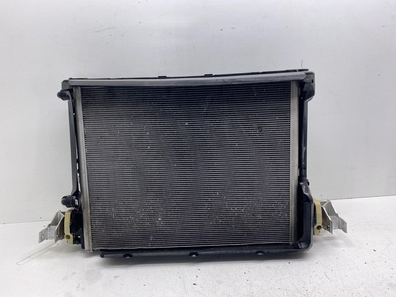 ⭕ 2017-2020 BMW 540i 3.0L Front Engine Radiator Condenser Cooling Fan