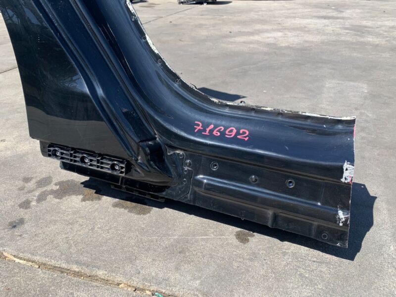 ⭕2016-2020 Tesla Model S Rear Lower Right Outer C-Pillar Structural Frame Cutout