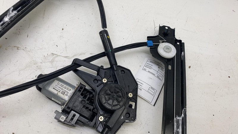 1028821-00-C ⭕ 2016-2020 Tesla Model X Rear Right Door Window Regulator & Motor 1028821-00-C