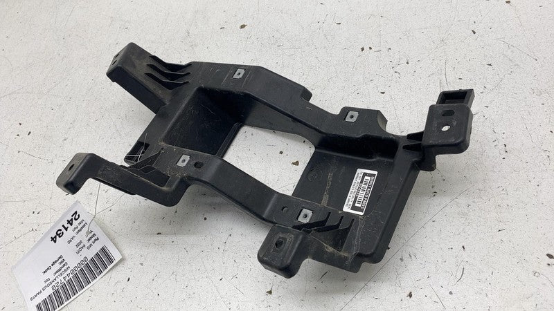 68445693AA 2021-2023 Chrysler Pacifica Front Side Foglamp Fog Light Bracket Left 68445693AA