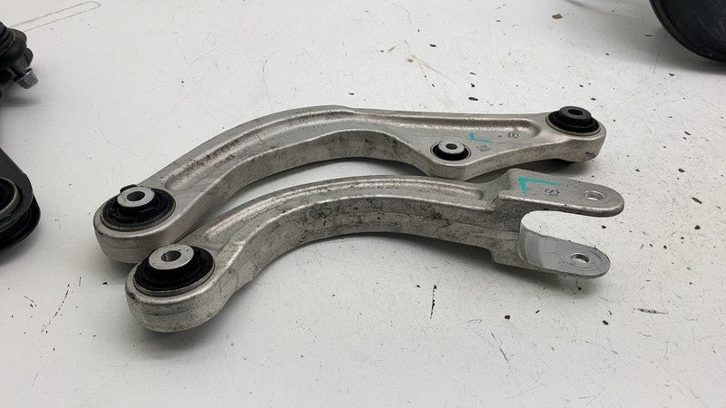 Knee Assembly VOLKSWAGEN ID4 Left 25