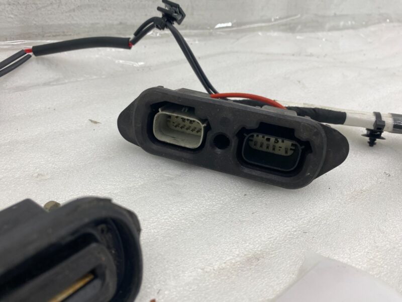 100319700G 2012-2015 Tesla Model S MS High Voltage Rapidmate HVBAT Inlet Plug Connector OEM