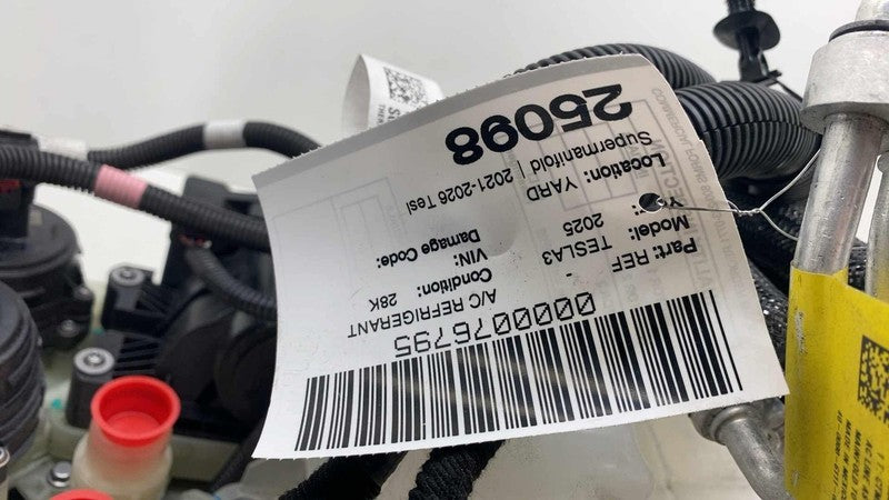 150680300G 21-25 Model 3 Supermanifold Refrigerant Chiller + Coolant Reservoir 1547595-03-H