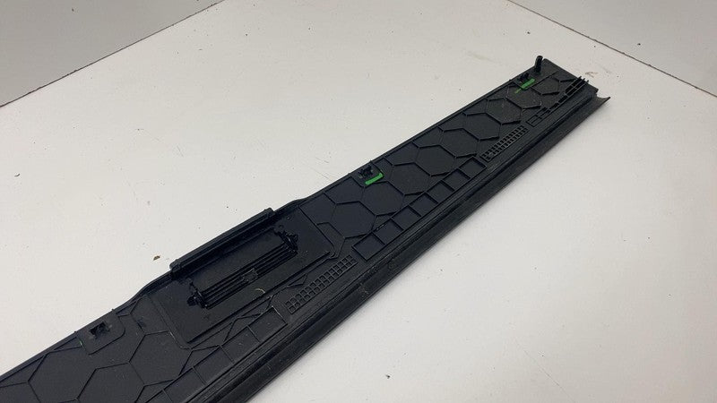 ⭕ 2024-2025 Tesla Cybertruck Passenger Bedside Sail Applique Right 174