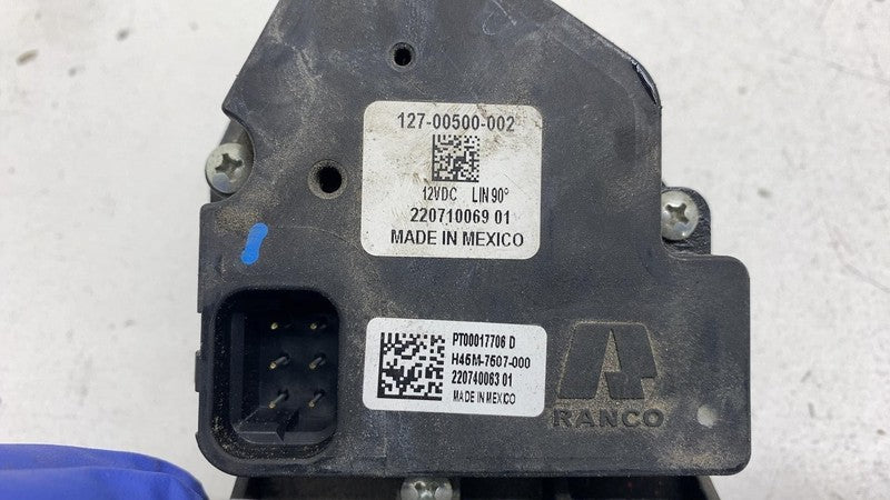 PT00017706D 2022-2024 Rivian R1T R1S HVAC A/C Heater Cooling Control 1-Way Valve & Bracket