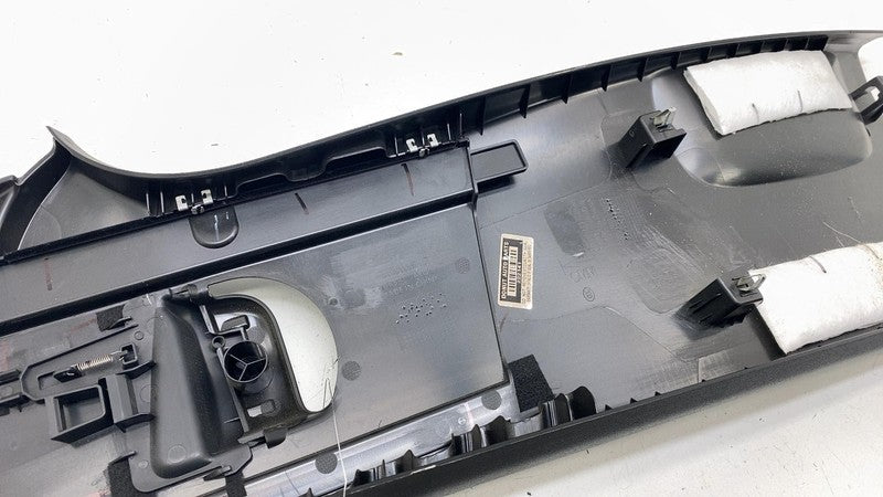 31651933 ⭕ 21-23 Polestar 2 Passenger Side B-Pillar Upper Trim Cover Panel Right 31651933