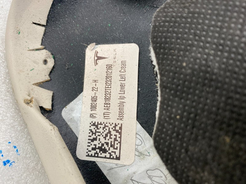 100240522H ⭕ 2016-2020 Model S Left Knee Lower Dashboard Steering Column Cover 1002405-22-H