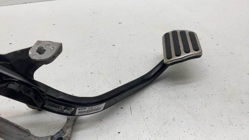 DK5M2D094AA ⭕ 14-17 Range Rover Sport Front Driver Brake Stop Pedal w/ Bracket DK5M-2D094-AA
