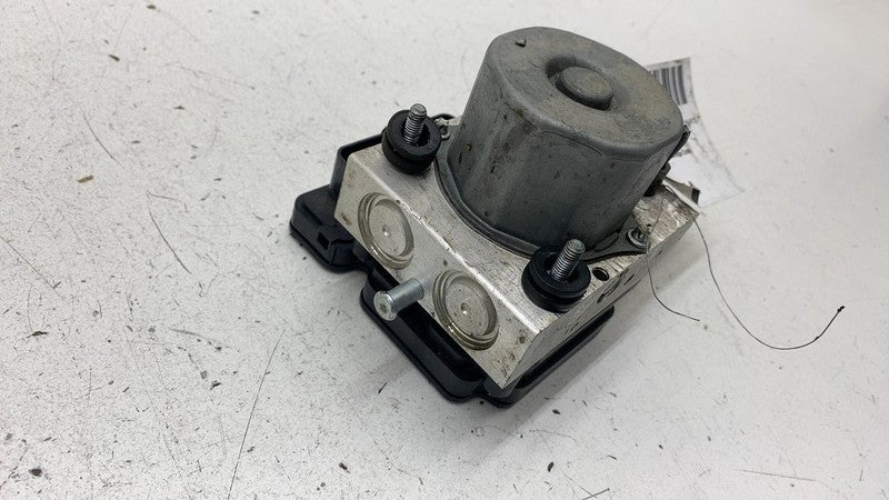 600636300B 2012-2015 Tesla Model S Hydraulic Control ABS Anti-Lock Brake System Pump Module