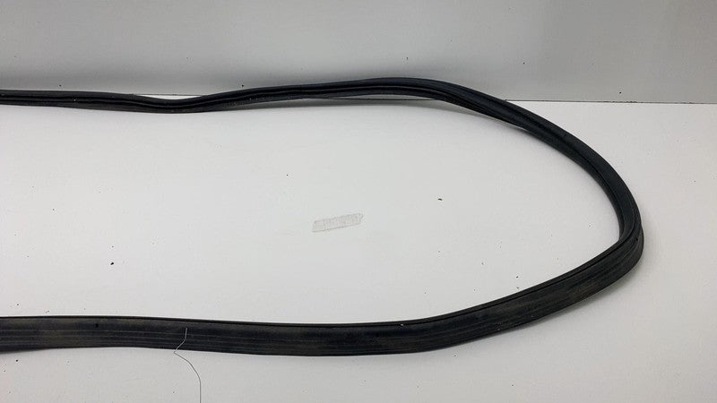 2011-2018 Porsche Cayenne Rear Trunk Liftgate Rubber Gasket Seal Weath