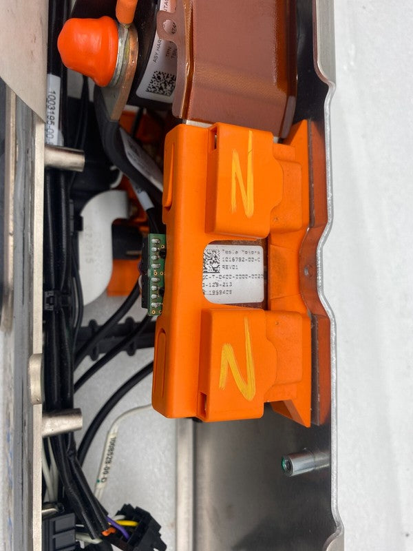 1011387 00 B ⭕2012-2015 Model S High Voltage Ancillary Battery Management Module 1031042-30-C