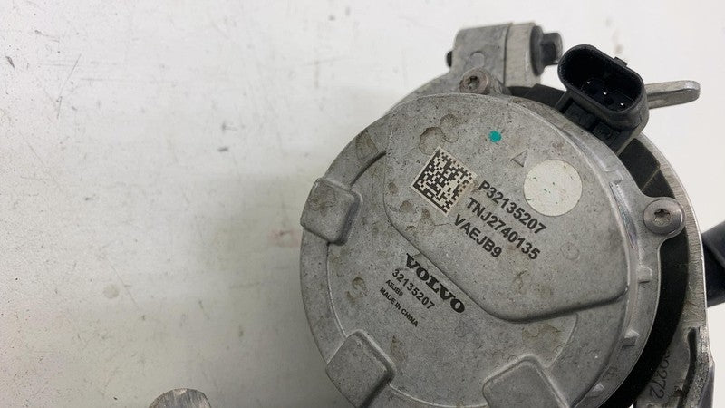 32135207 ⭕ 21-23 Polestar 2 Drive Motor Inverter Cooler Auxiliary Water Pump OEM 32135207