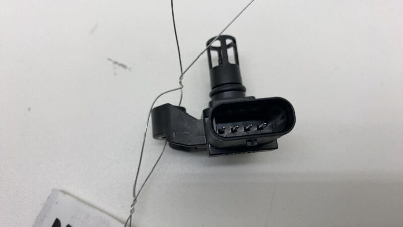 8637900 01 2021 BMW 530e G30 Air Intake Engine Manifold Map Pressure Sensor 863790001 OEM