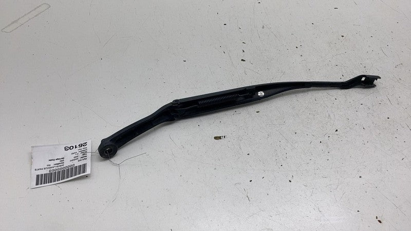 670007562 ⭕ 14-21 Maserati Ghibli Front Driver Side Windshield Wiper Arm Left LH 670007562