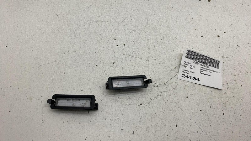 68276972AA ⭕ 17-24 Chrysler Pacifica Tailgate Liftgate License Plate Light Lamp 68276972AA