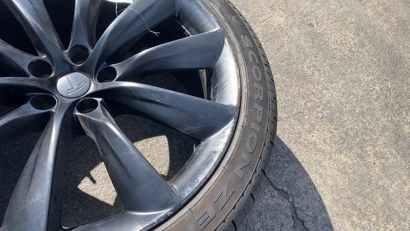 ⭕ 16-20 Model X Rear Wheel Rim 22X10J+35MM w/ Tire 285/35/ZR22 OEM 102