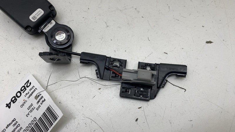 ⭕ 17-23 Model 3 Rear Driver Side 2nd Row Seatbelt Buckle Black Left 10