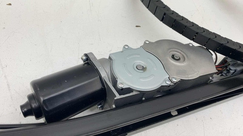 68368918AH ⭕ 2017-2025 Chrysler Pacifica Rear Right Sliding Door Track w/ Motor 68368918AH