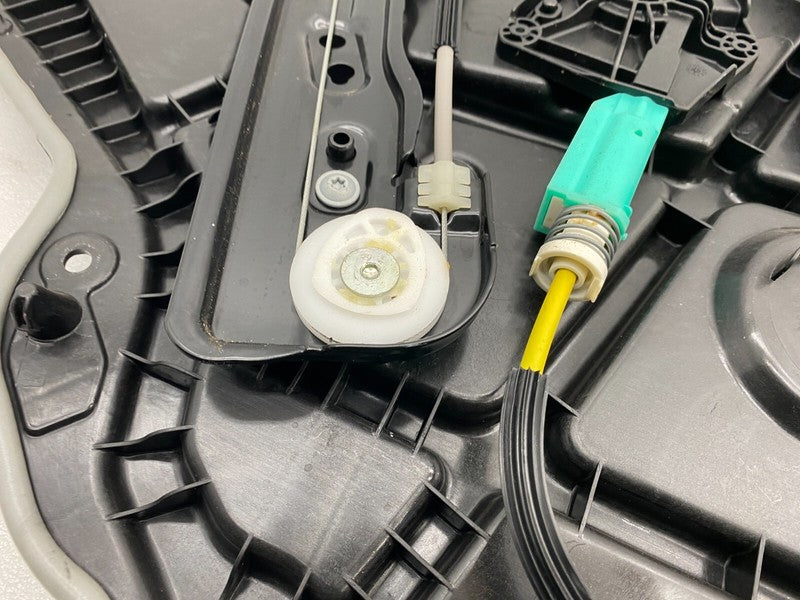 ⭕ 20-24 Tesla Model Y Rear Passenger Right Window Regulator & Motor 14