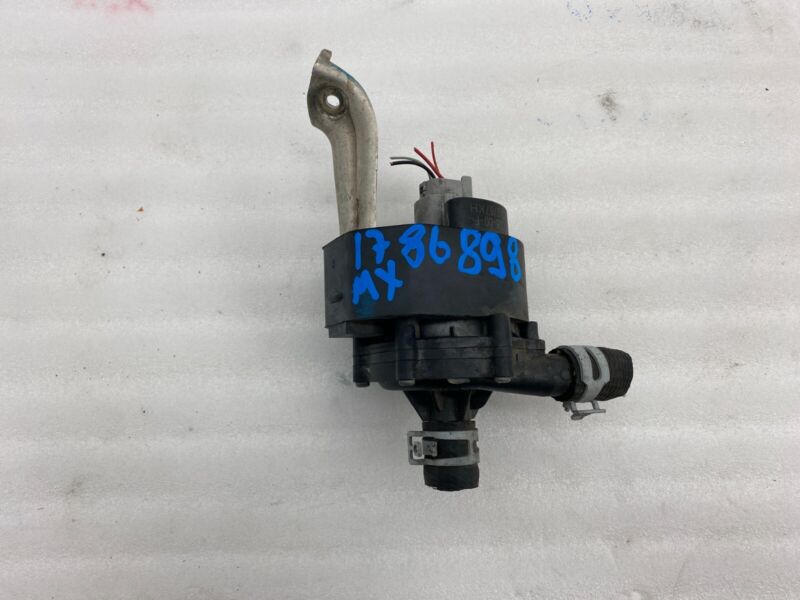 2016-2020 Tesla Model X MX Cooling System Auxiliary Coolant Water Pump Assembly