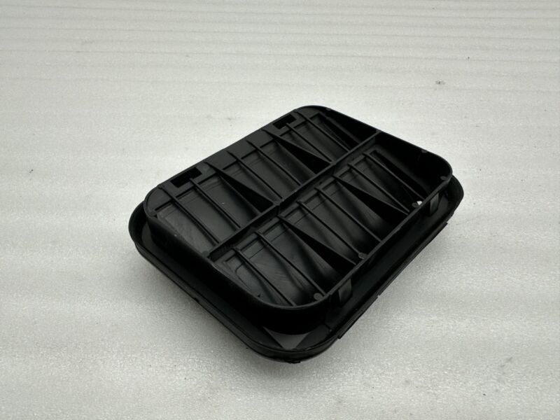 2F2A B280B62 AB 2012-2020 Tesla Model S Rear Quarter Panel Rubber Flap Extractor Air Vent Grille