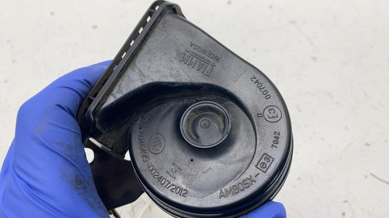 A046495 ⭕2013-2017 Jeep Wrangler FIAMM High Pitch Note Tone Horn Signal w/ Mount Bracket