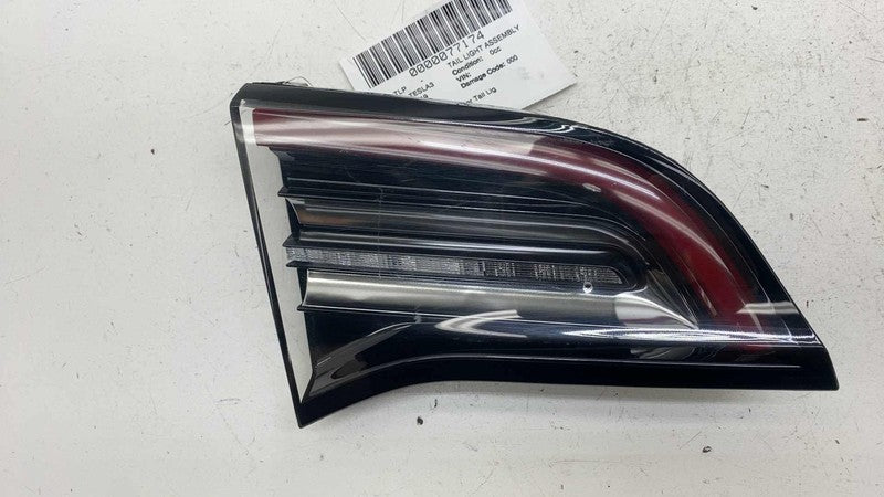 ⭕ 17-23 Tesla Model 3 Rear Left Inner Taillight LED Tail Lamp (3-Pin)