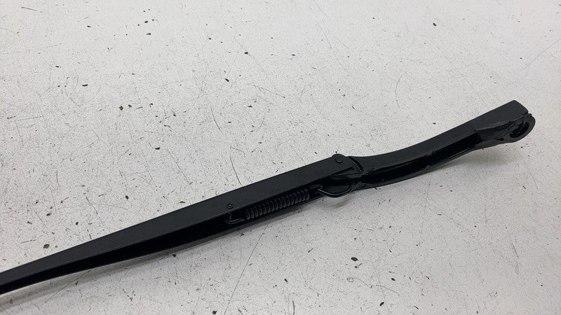 ⭕ 2022 2023 2024 Rivian R1T Front Passenger Right Windshield Wiper Arm & Blade