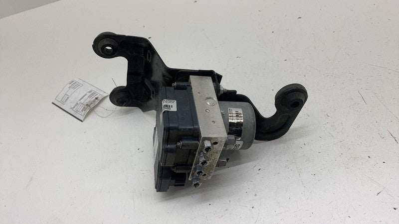 68330876AB ⭕17-18 Chrysler Pacifica Anti-Lock ABS Pump Control Module w/ Bracket 68330876AB