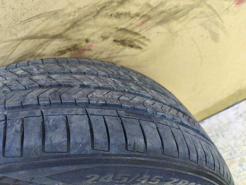 ⭕ Kumho Majesty 9 Solus 102W 245/45 ZR19 Tire