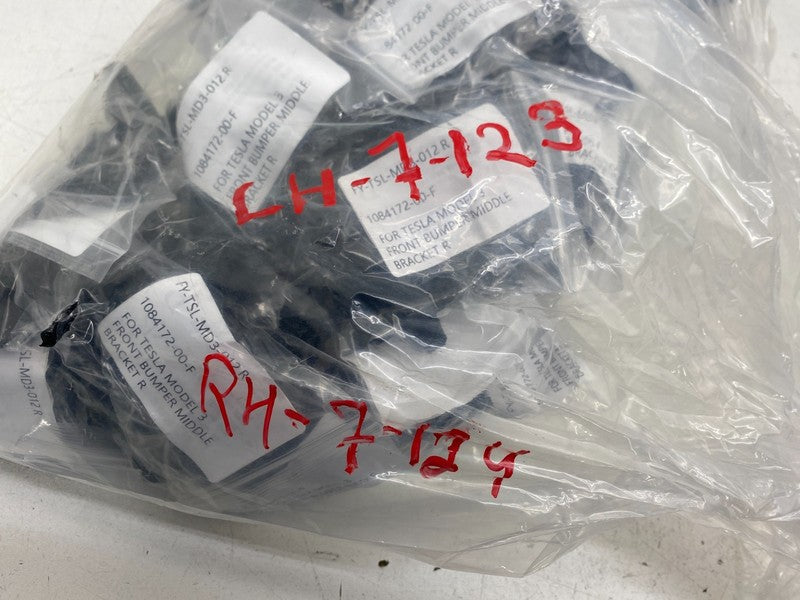 1084171 00 F ⭕ 2017-2023 Tesla Model 3 Left & Right Front Bumper Center to Fender Tip Bracket