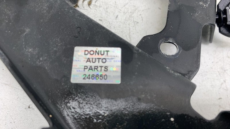 ⭕ 14-20 Maserati Ghibli Front Left or Right Air Intake Cleaner Box Mount Bracket