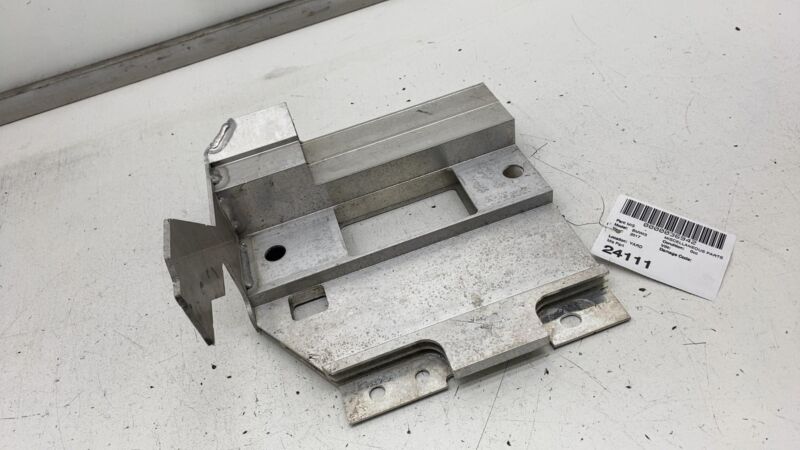 ⭕ 2014-2021 BMW i3 Front Right Passenger Side Fender Holder Support Bracket Assy