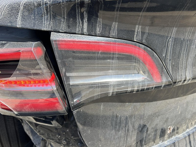 107740190D ⭕ 2017-2023 Model 3 Rear Left Inner Taillight LED Tail Lamp 3-Pin 1077401-90-D
