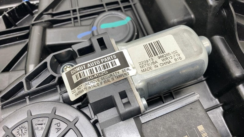 ⭕ 2021-2023 Polestar 2 PS2 Rear Right Door Window Regulator & Carrier