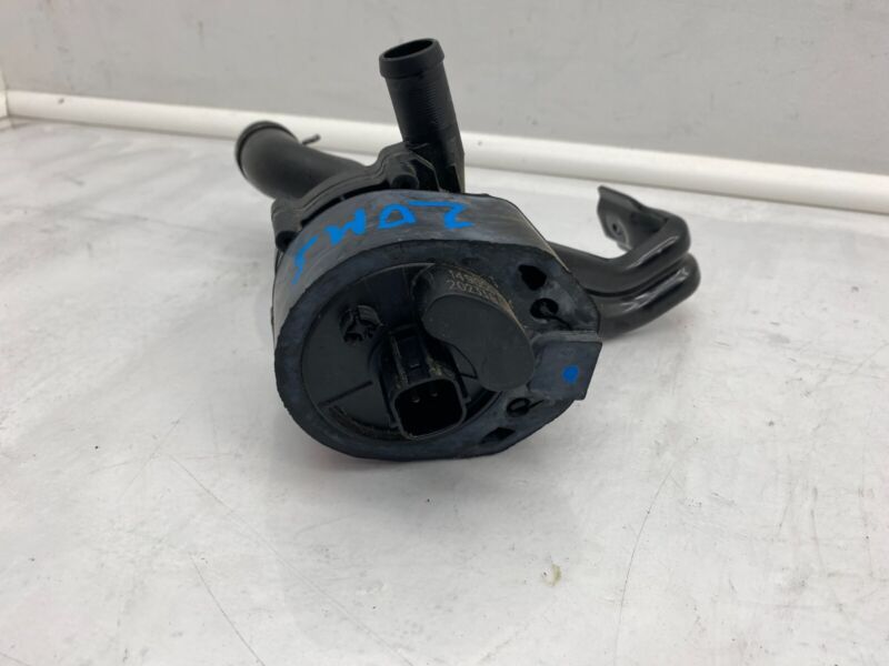 2016 2017 2018 2019 2020 Tesla Model S Battery Coolant Water Pump w/ Hose Assy