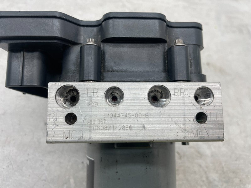 1044745 00 B ⭕ 2017-2023 Tesla Model 3 Y Anti Lock Brake System ABS Pump Module 1044745-00-B