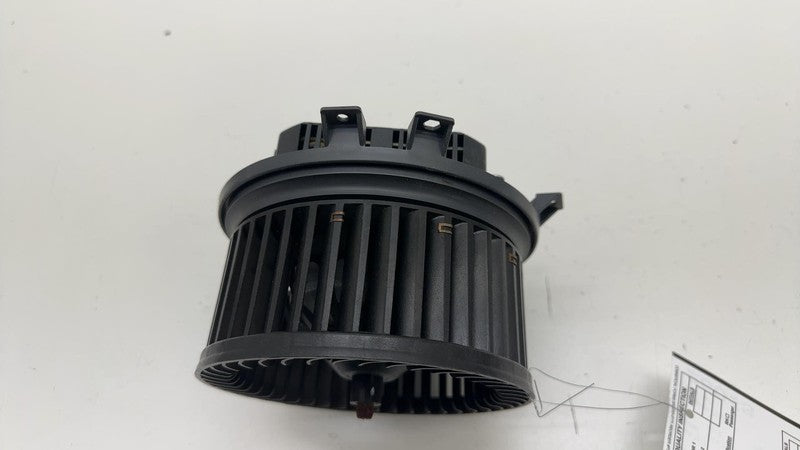 ⭕ 2016 Chevy Silverado 1500 A/C Heater Blower Motor Fan DRF-84A34-001A
