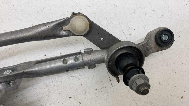 68229327AC ⭕ 2017-2025 Chrysler Pacifica Front Windshield Wiper Motor & Linkage 68229327AC