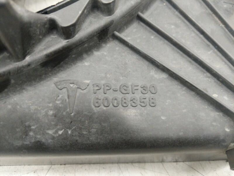 2012 2013 2014 2015 Tesla Model S MS A/C Condenser Cooling Fan Shroud Right RH