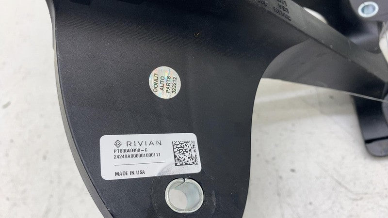 PT00040998C ⭕ 2025 Rivian R1S Front Driver Brake Foot Stop Pedal w/ Bracket OEM PT00040998-C