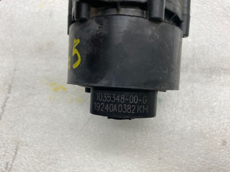 2016-2020 Tesla Model S X Cooling System Auxiliary Water Coolant Pump FWD Assy