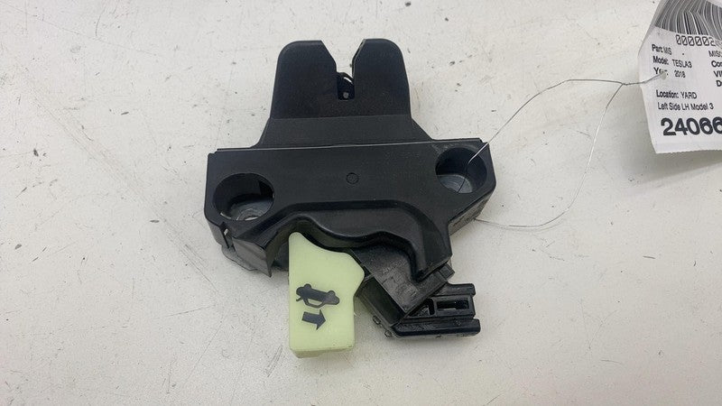109230800D ⭕ 2017-2023 Tesla Model 3 M3 Rear Tailgate Trunk Lid Lock Latch OEM 1092308-00-D