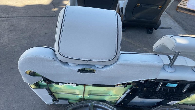 ⭕2022-2024 Rivian R1T Front Left & Right + Rear 2nd Row Leather Seat O