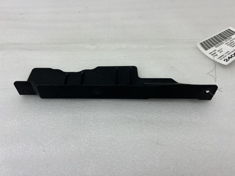 N243 56311 2016-2023 Mazda MX-5 Miata Front Right Radiator Air Baffle Shield Assy N24356311