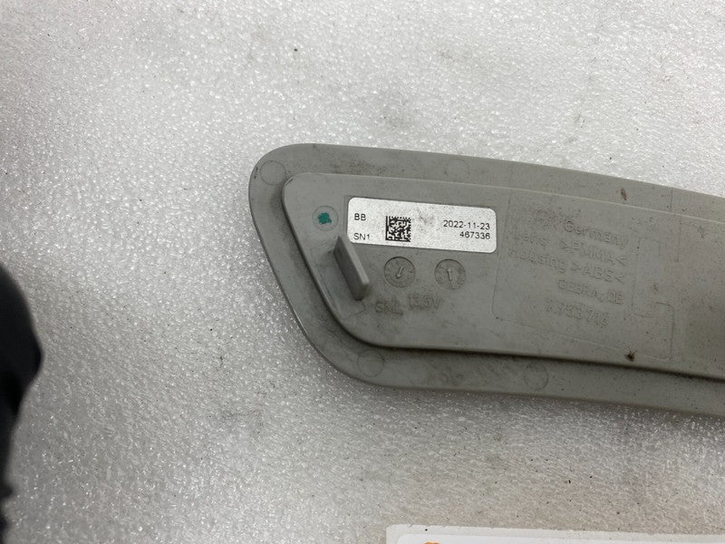 7953716 ⭕ 2022-2023 BMW iX Front Right Passenger Marker Light Reflector Right 7953716