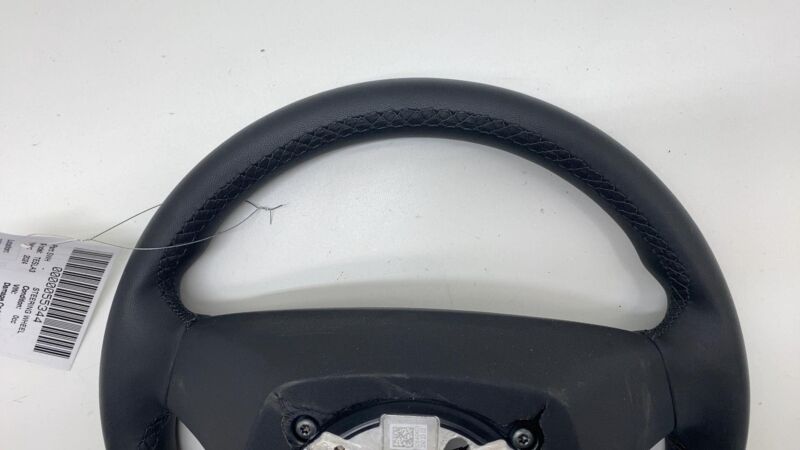 1735339-70-E 2024 2025 Tesla Model 3 Front Highland Steering Wheel Leather w/ Control Switch