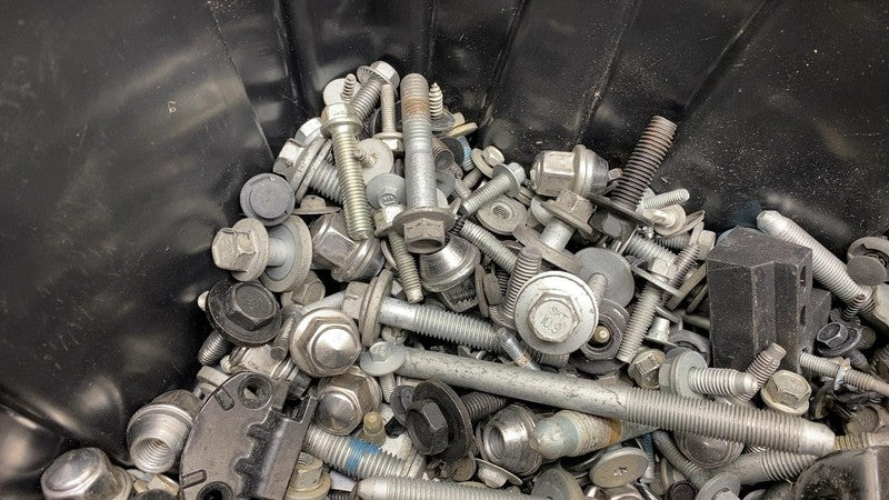 AV61101A80AF ⭕ 13-18 Ford C-Max Left & Right Crossmember Bracket w/ SET of Bolt Wheel Lug Nut