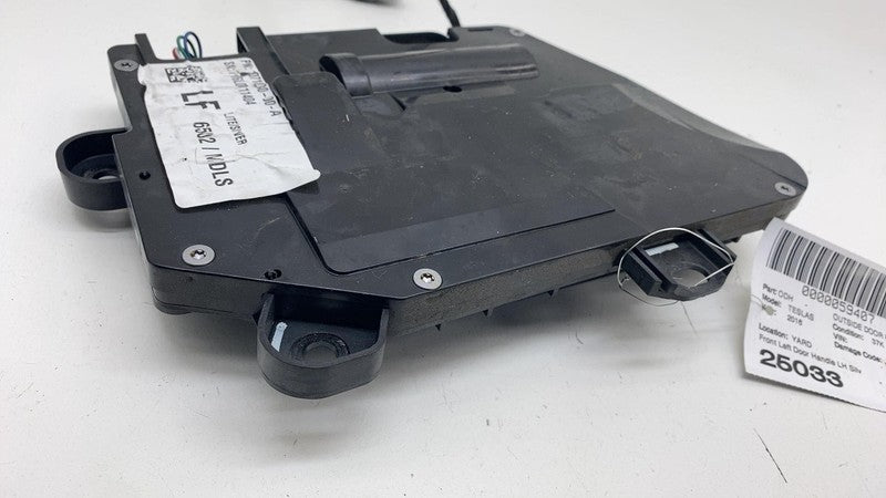 ⭕ 16-20 Model S Front Left Exterior Door Handle Outer Silver PMSS 1071