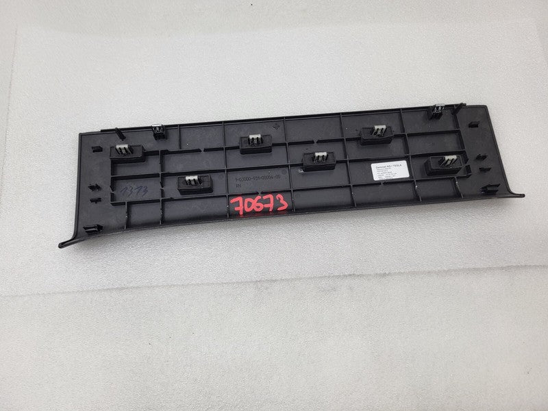 1053195 00 E ⭕ 2016-2020 Tesla Model X Front Right Door Welcome Plate Trim Cover 1053195-00-E